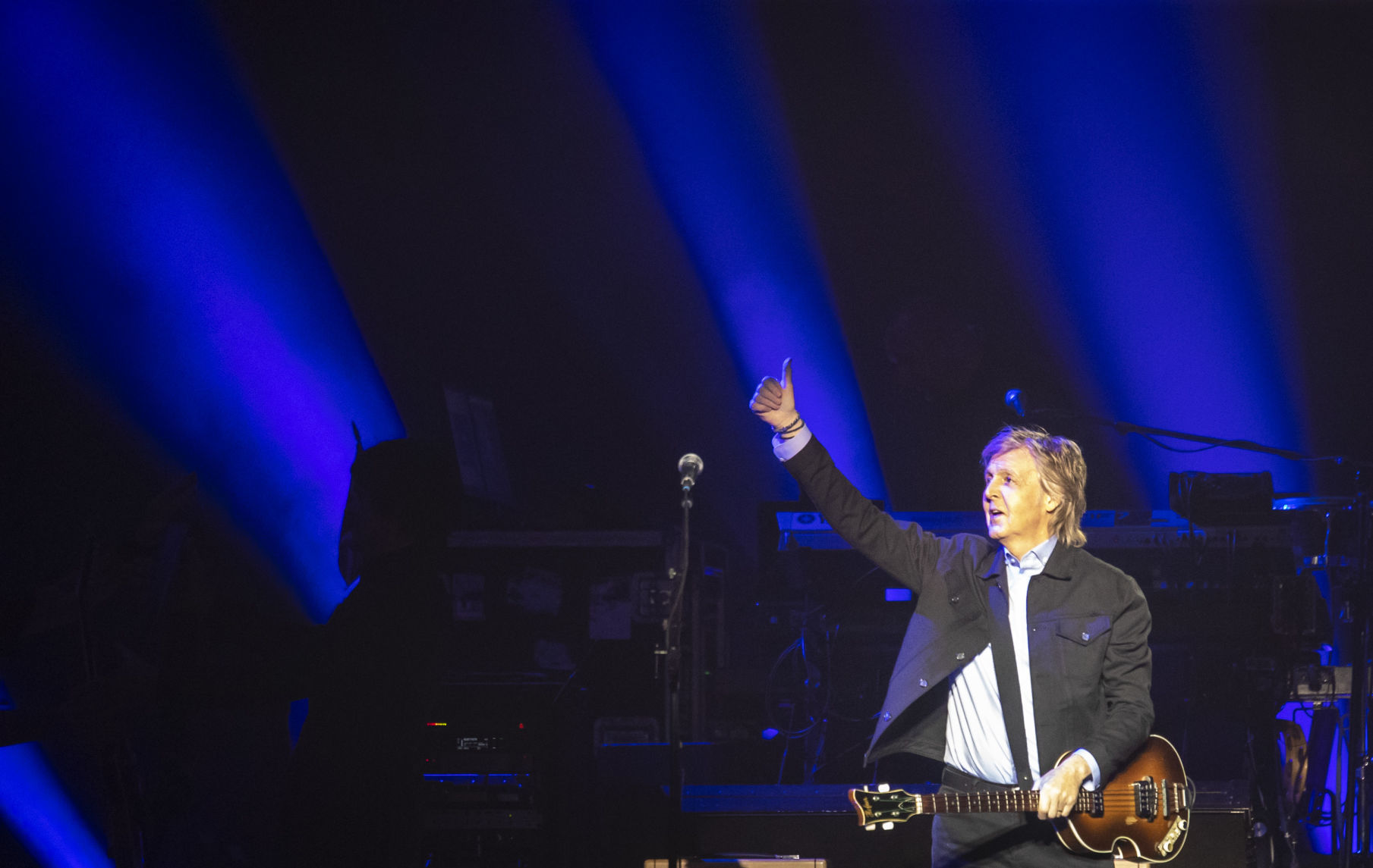 061219-McCartney-Concert-009